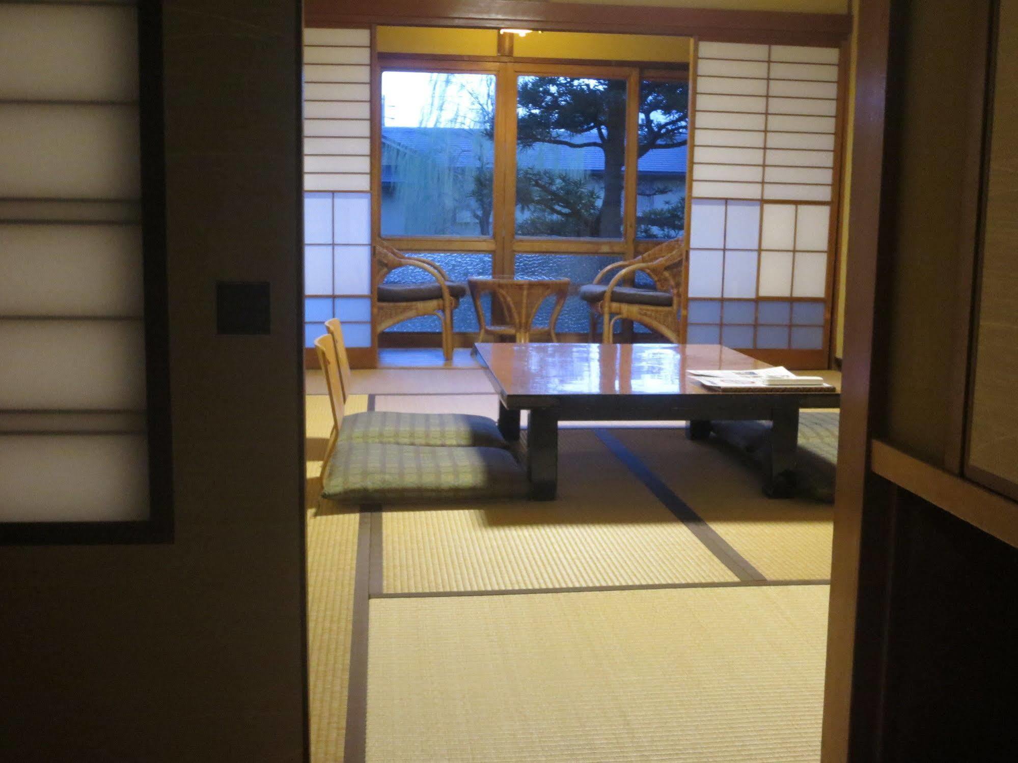 K'S House Ito Onsen - Historical Ryokan Hostel Buitenkant foto