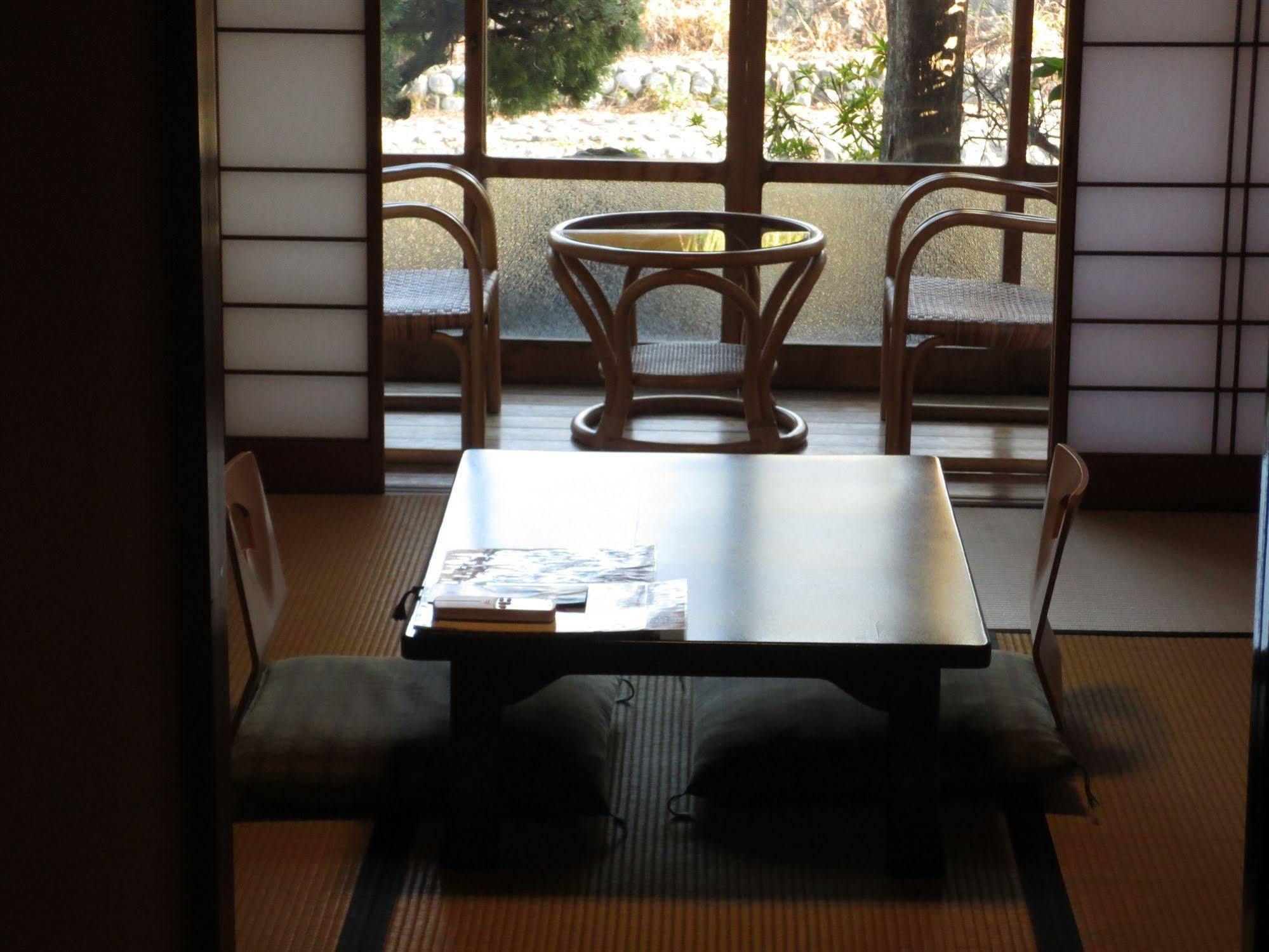 K'S House Ito Onsen - Historical Ryokan Hostel Buitenkant foto